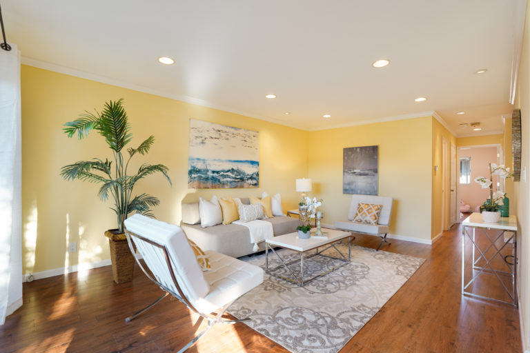 Photo of 255 S Rengstorff
