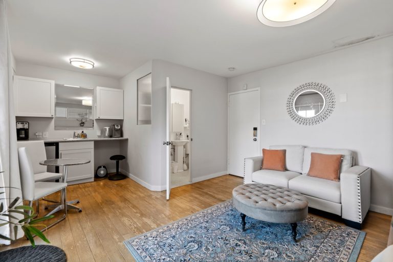 740 Francisco