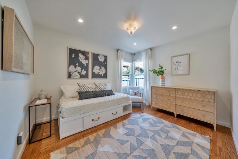 Photo of 1125 Rosewood