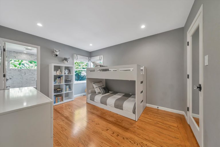 Photo of 1125 Rosewood