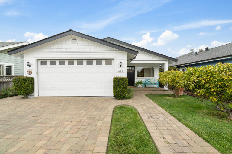 687 Myrtle St-Photo-2