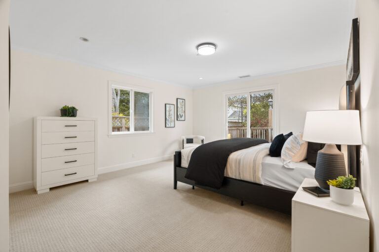 687 Myrtle St-Photo-21