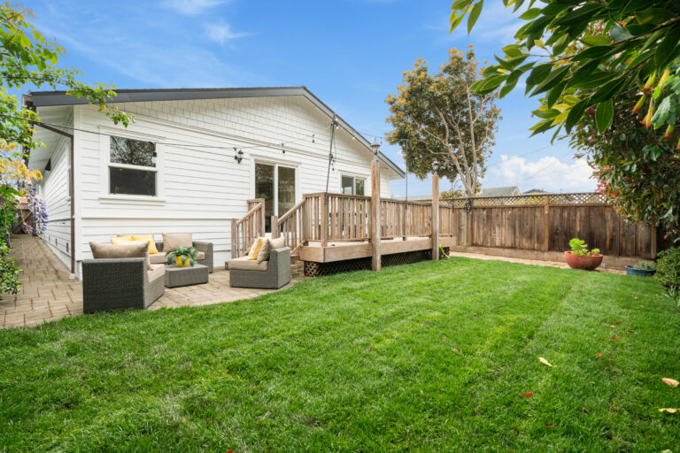 687 Myrtle St-Photo-38
