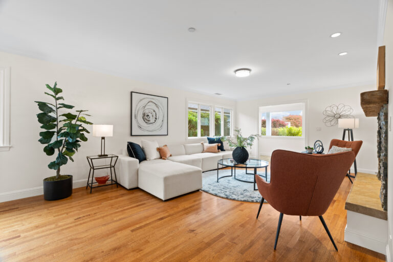687 Myrtle St-Photo-8
