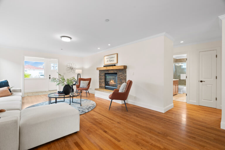 687 Myrtle St-Photo-9